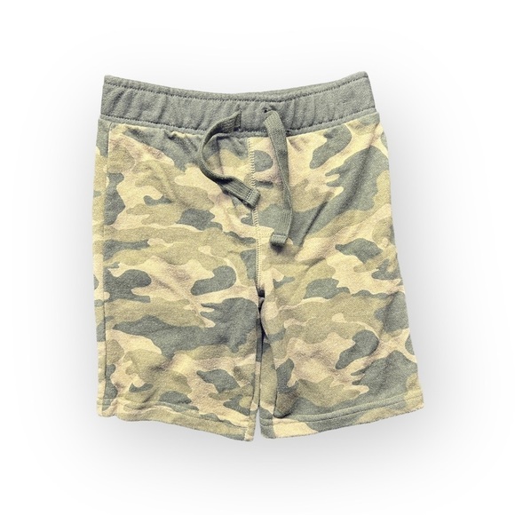 Old‎ Navy Camo Shorts | Boys 4t - Picture 1 of 3